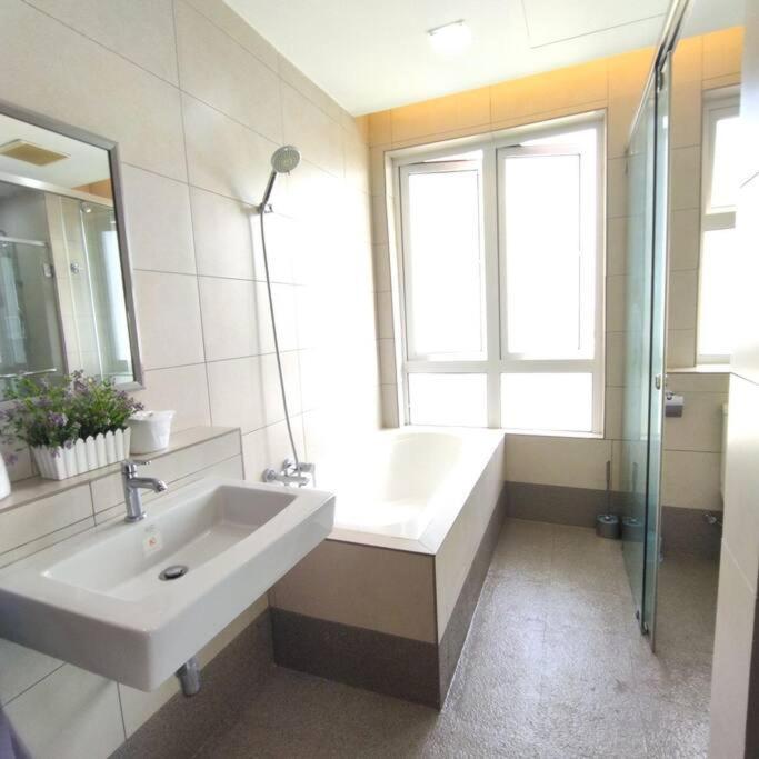 Octagon Premium Ipoh Town Center 2Br 101 By Grab A Stay Buitenkant foto